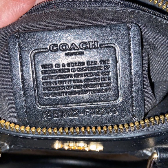 COACH purse - Picture 3 of 3